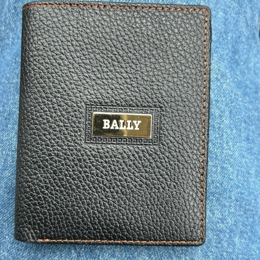 Bally Men's Oeden‎ Grained Leather Wallet